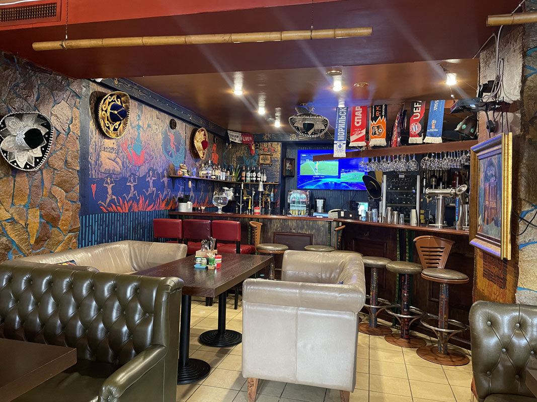 Латино-Бар Конкиста на 1-м этаже — фото 4