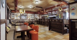 Основной зал — интерьер зала