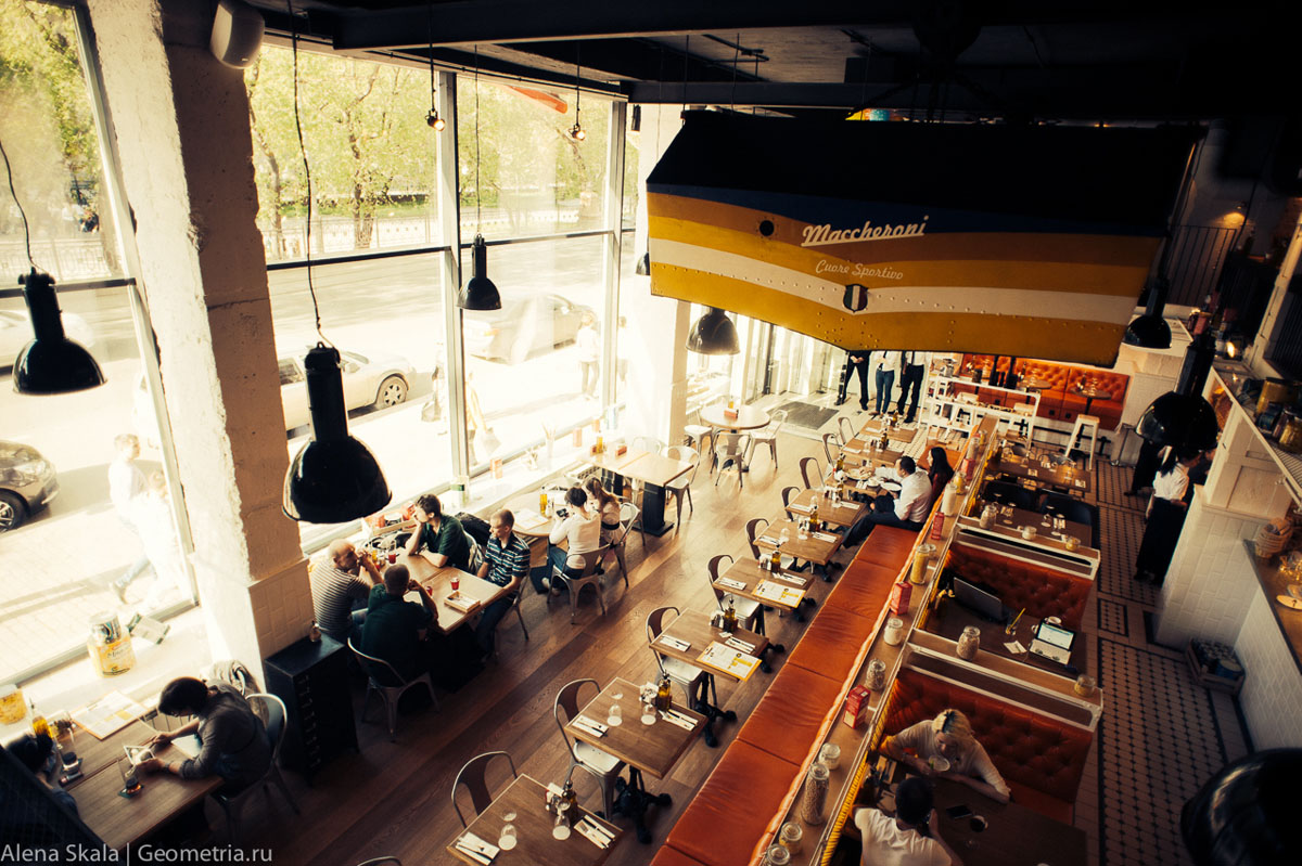 Зал на 1 этаже — Ресторан Maccheroni