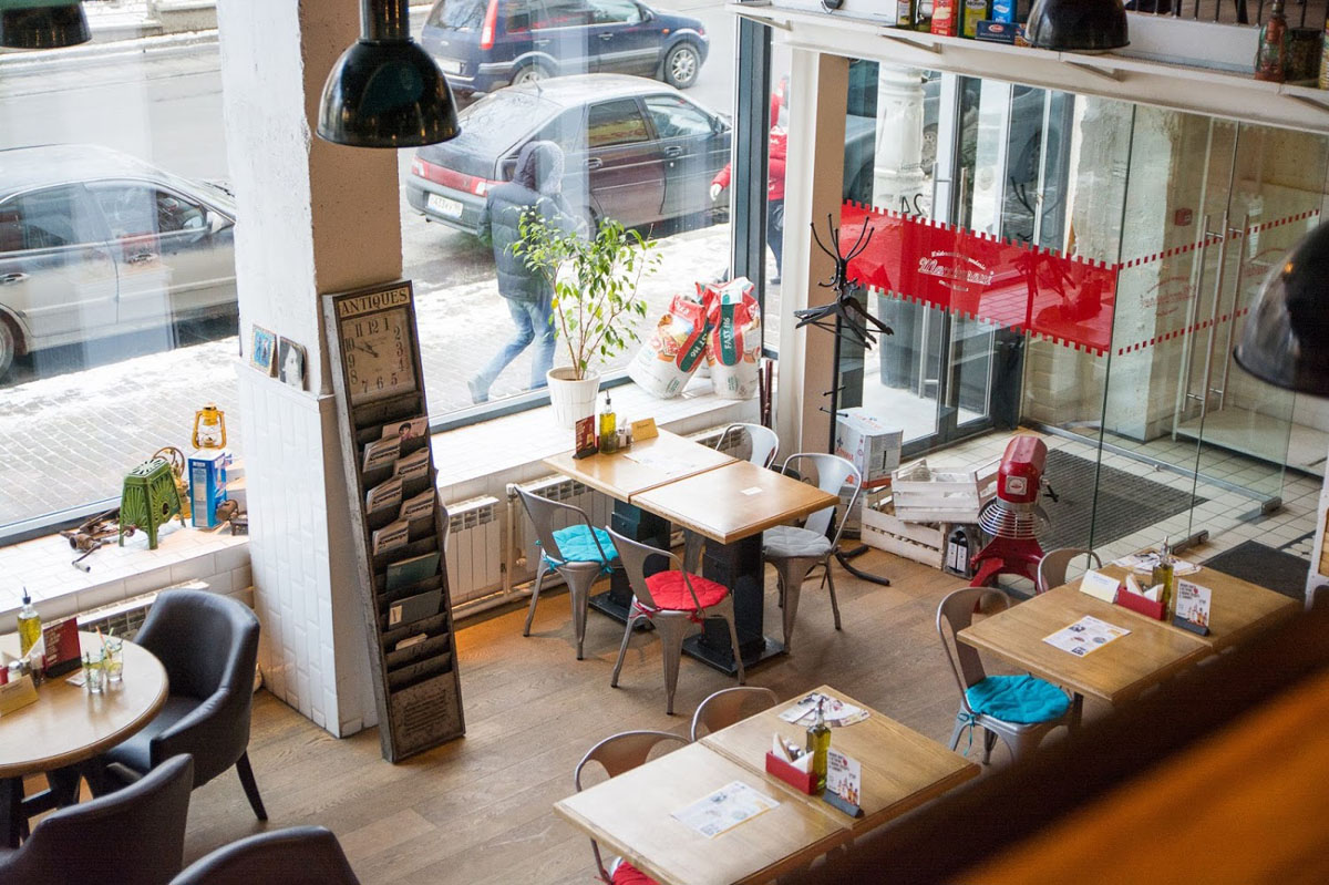 Зал на 1 этаже — Ресторан Maccheroni