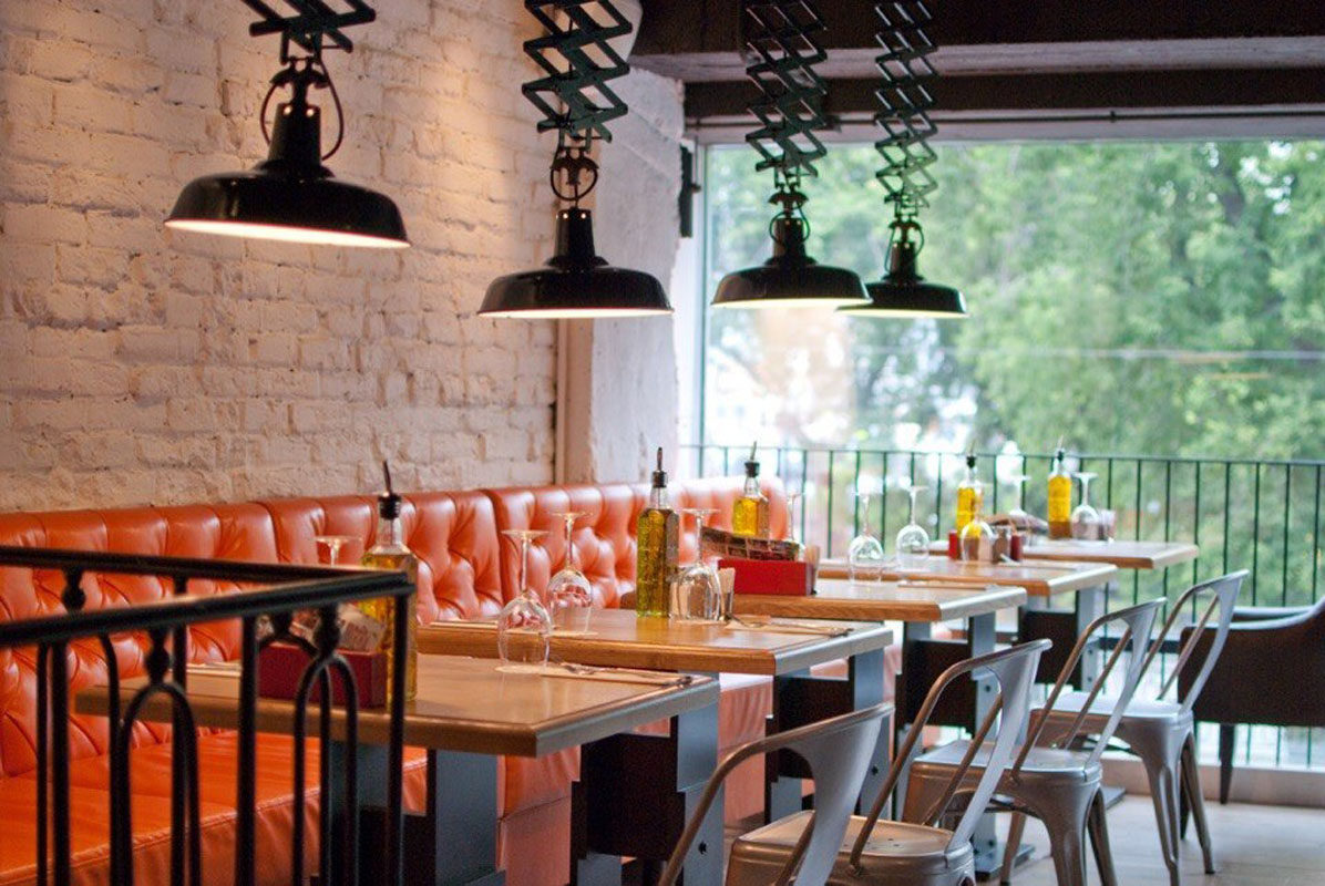 Зал на 2 этаже — Ресторан Maccheroni