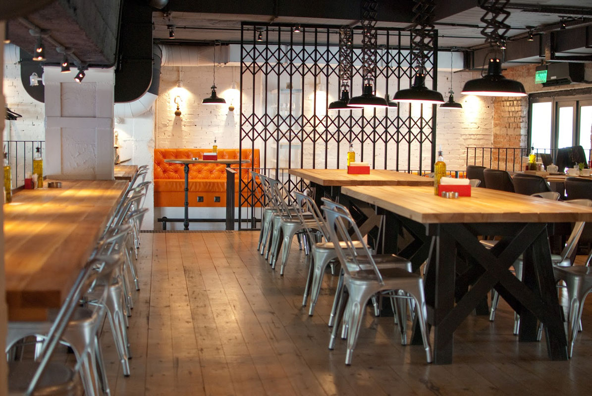 Зал на 2 этаже — Ресторан Maccheroni