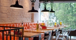 Зал на 2 этаже