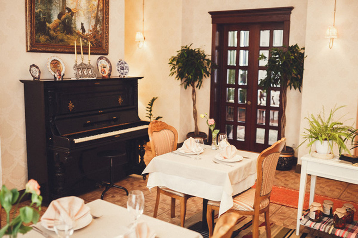 Каминный зал — Кафе Гармошка