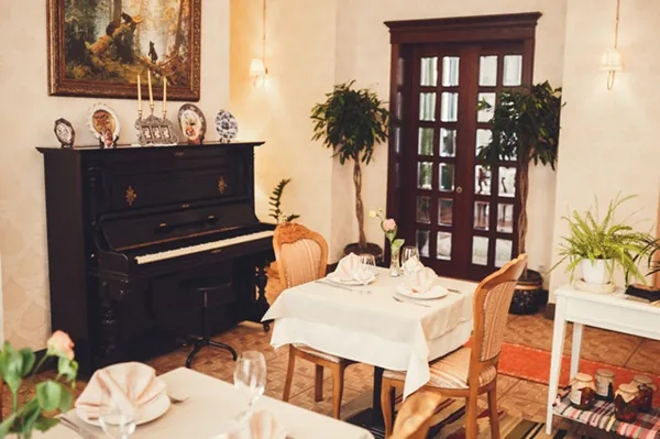 Каминный зал