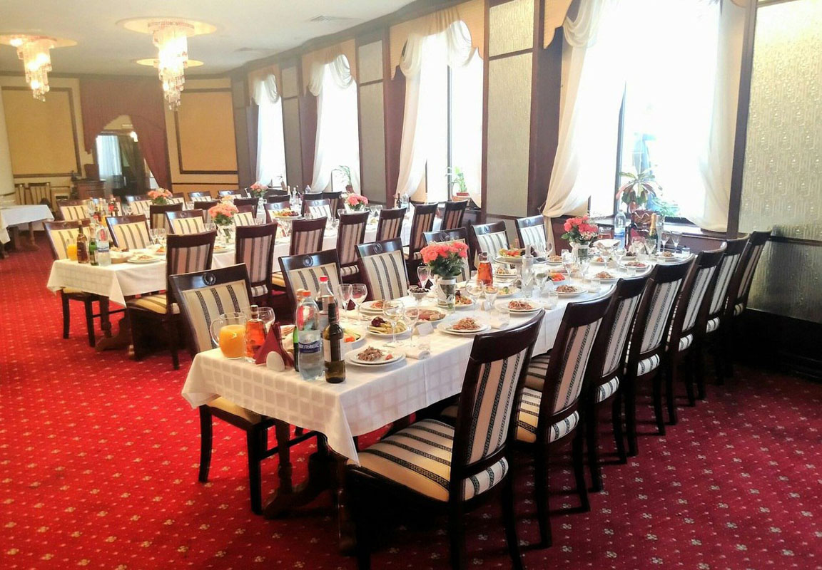 Основной зал