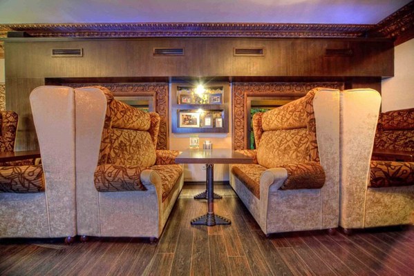 Логотип MesTo Grill & Sushi