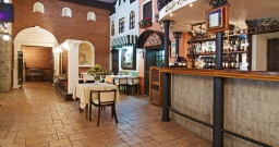 Основной зал