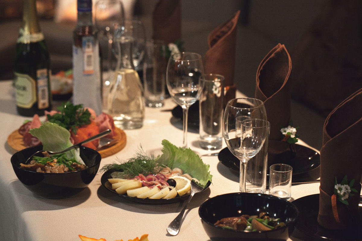 Зал — Кафе Карлуша