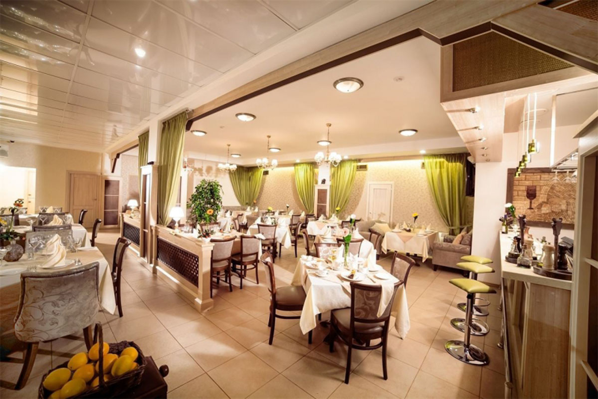 Малый зал — Премиум