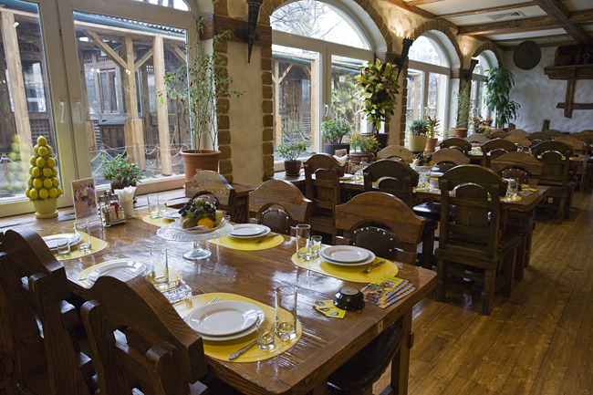 1 — Сим-сим на Миклухо-Маклая