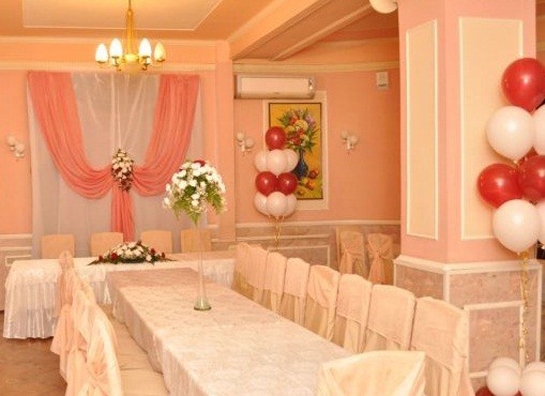 Основной зал