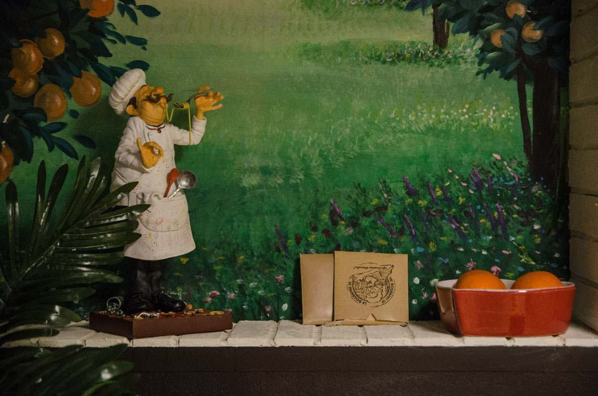 Основной зал — Ресторан Золотой пончик