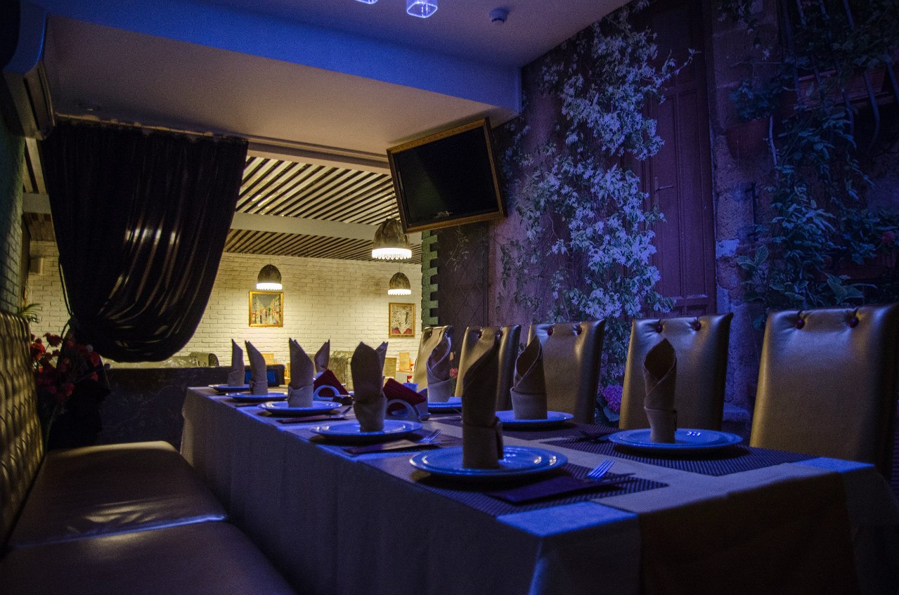 VIP зал — Ресторан Золотой пончик