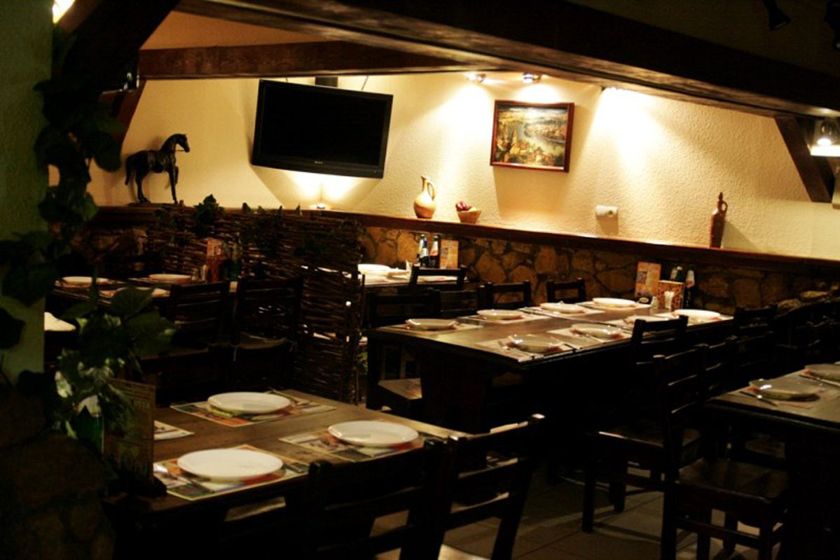 Основной зал — Вахтангури