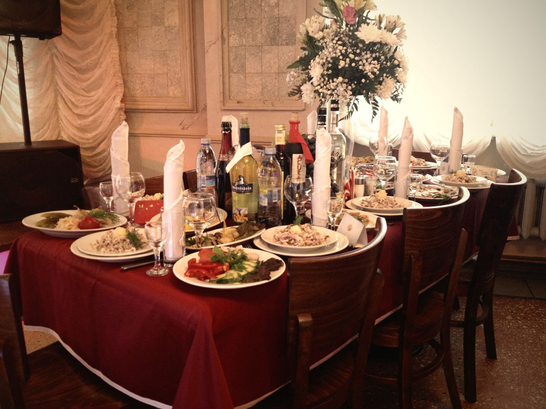 Банкетный зал — Волга