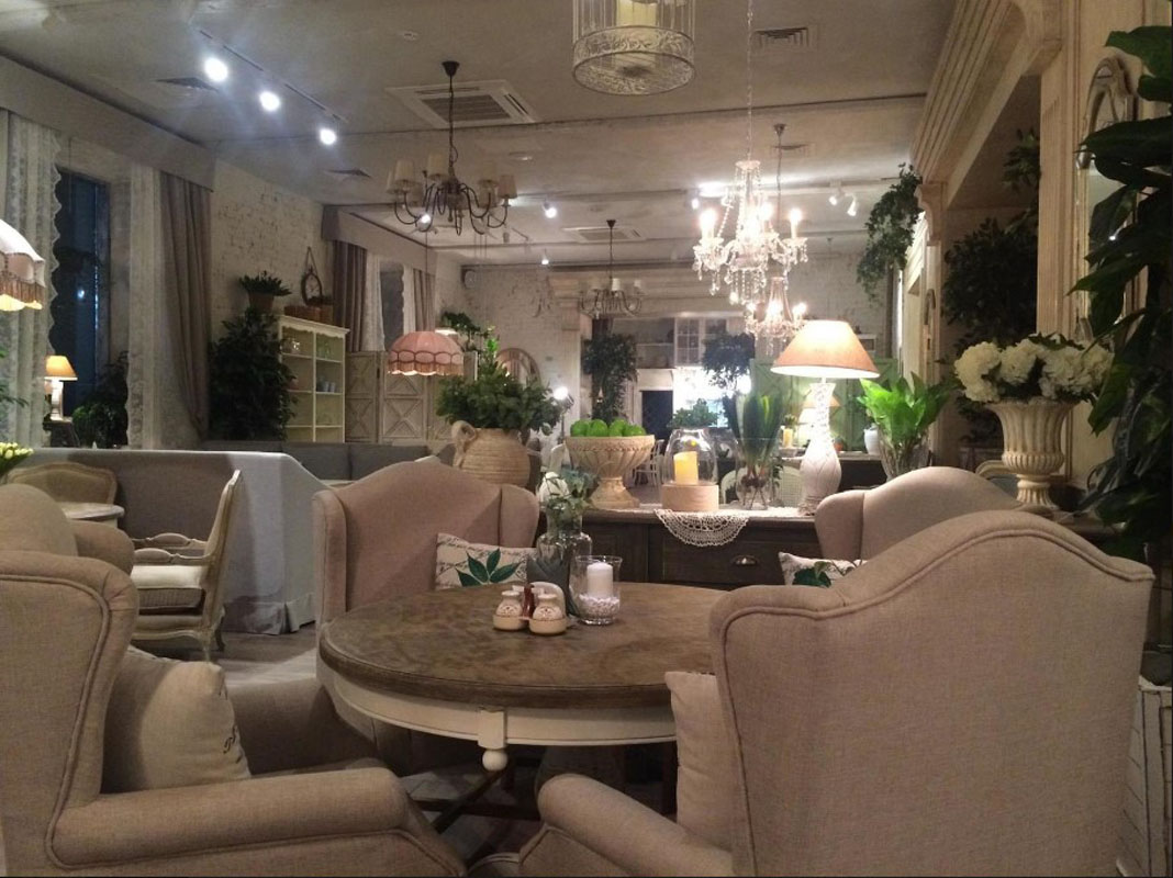 Основной зал — Мамуля