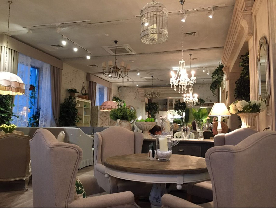 Основной зал — Мамуля