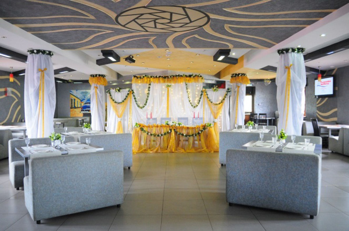 Большой банкетный зал — Танцевальный ресторан Каледония