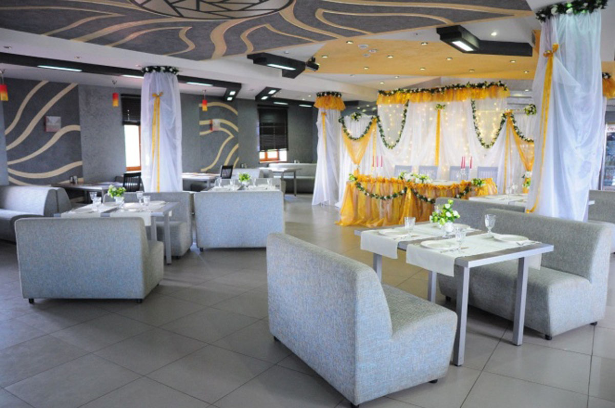 Большой банкетный зал — Танцевальный ресторан Каледония