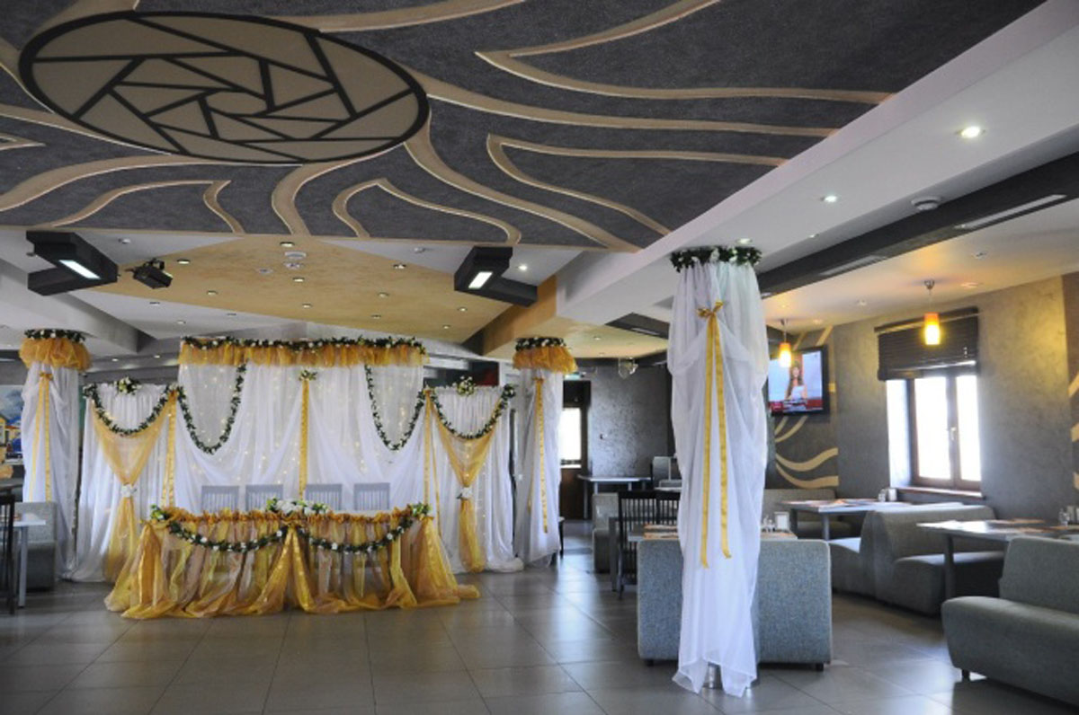 Большой банкетный зал Большой банкетный зал — фото 6