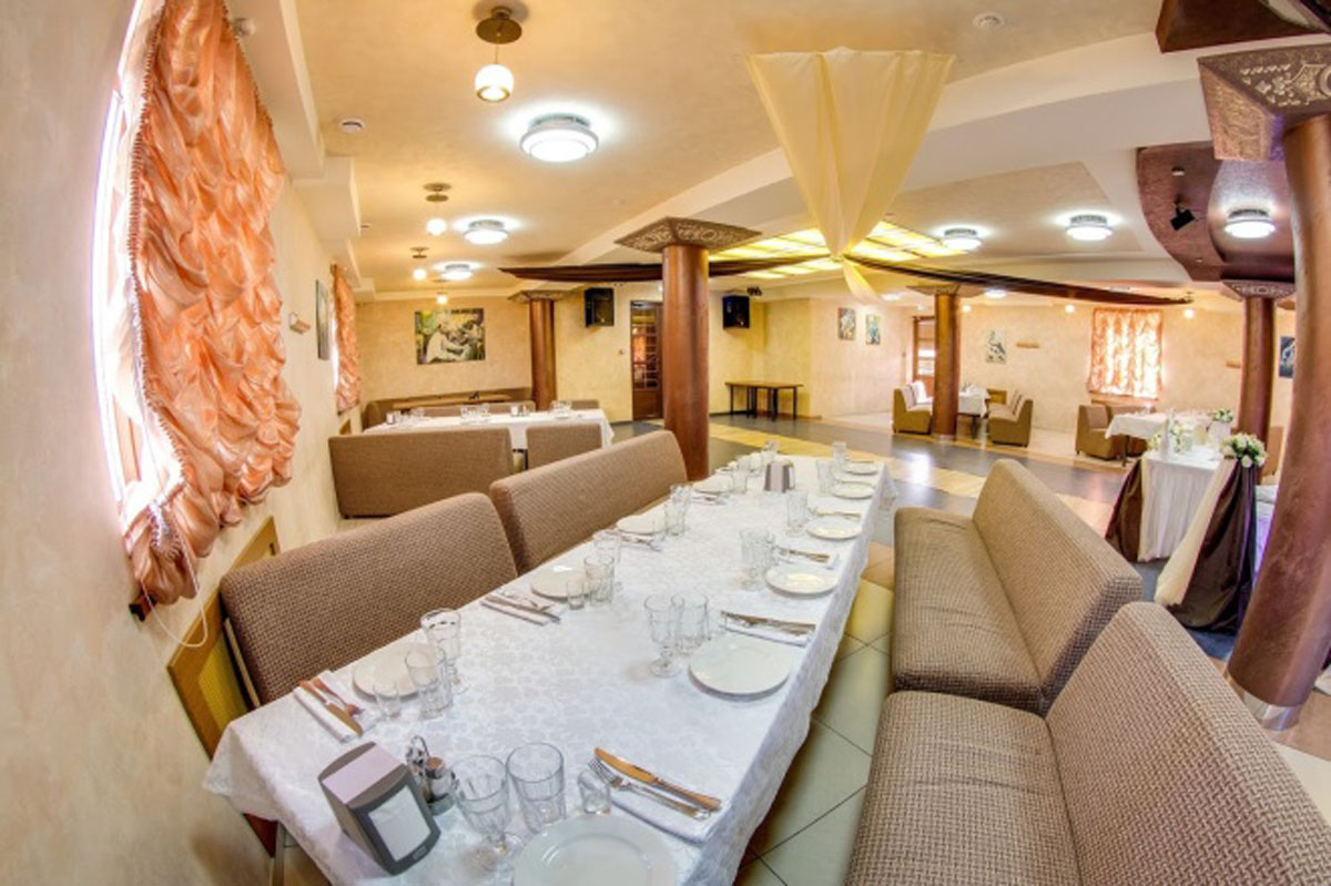 Средний банкетный зал — фото 3