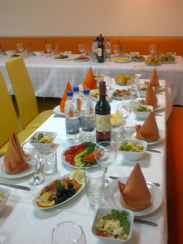 Основной зал — Городские цветы