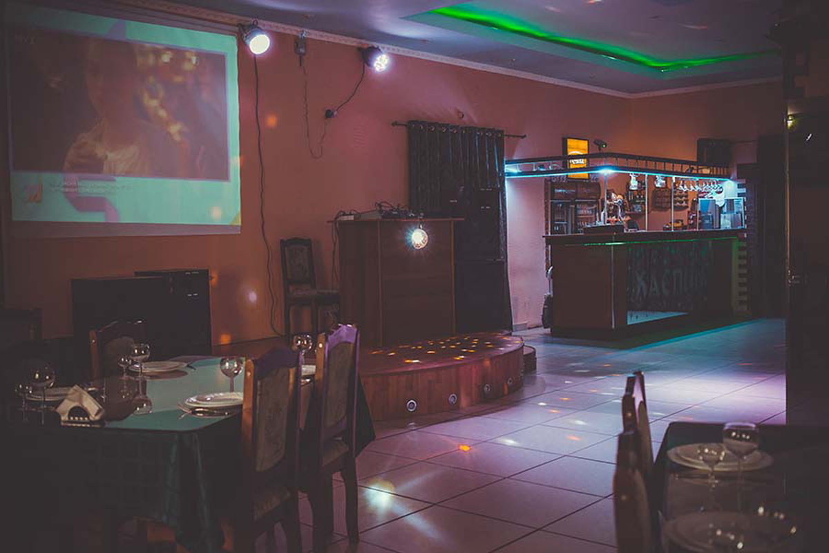 Основной зал — Кафе-ресторан Каспий