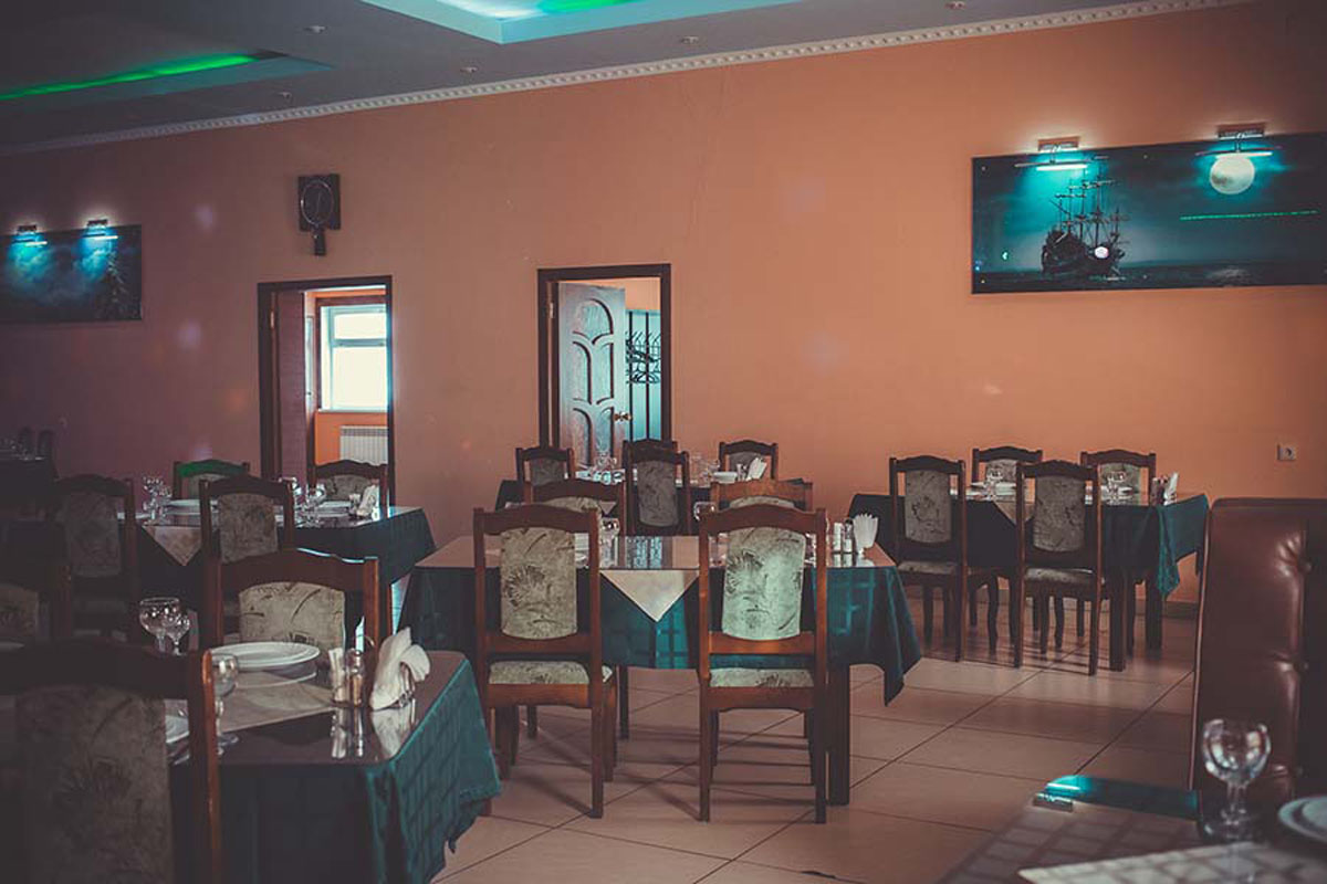 Основной зал — Кафе-ресторан Каспий