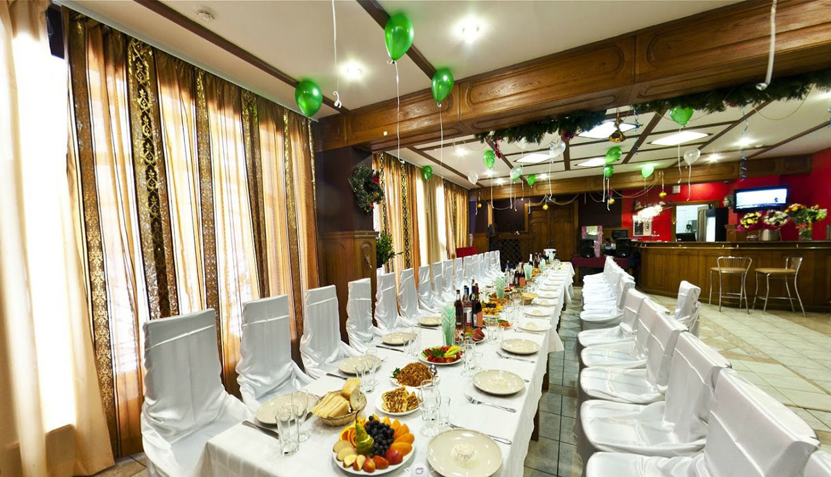 Основной зал