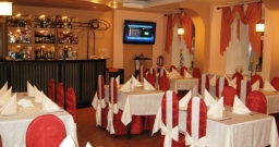 Основной зал — интерьер зала