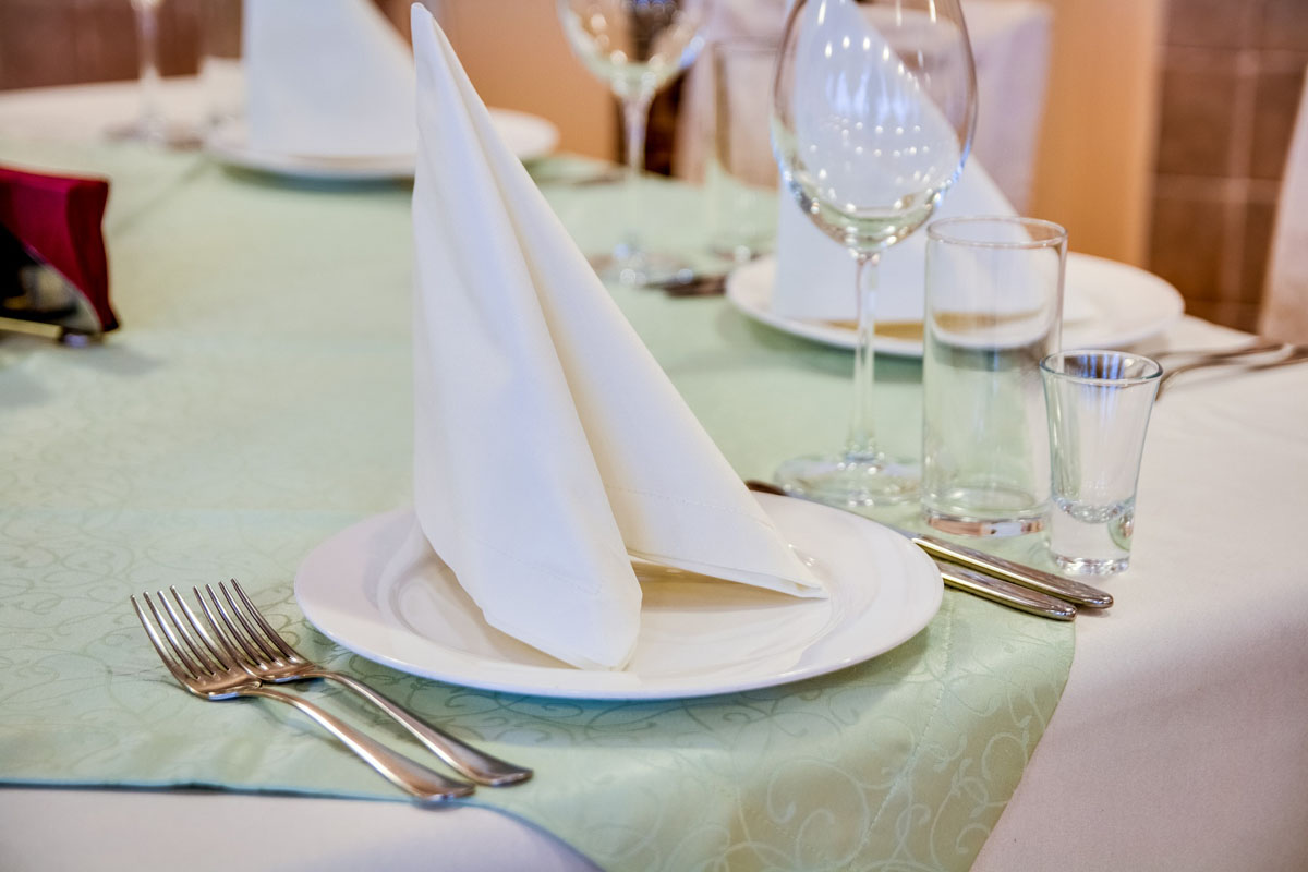 Балкан Гриль — Большой банкетный зал, фото банкетного зала