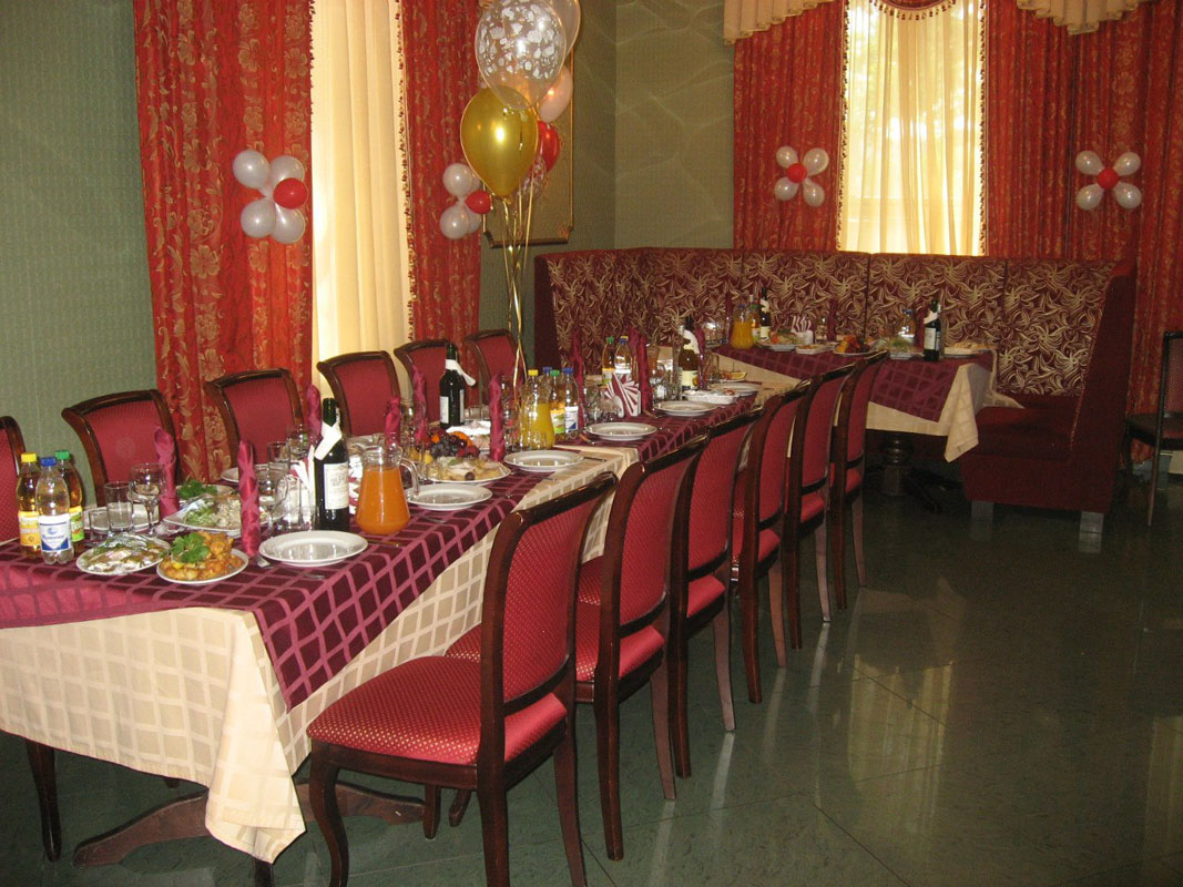 Малый зал — банкетный зал Angel Hotel, фото