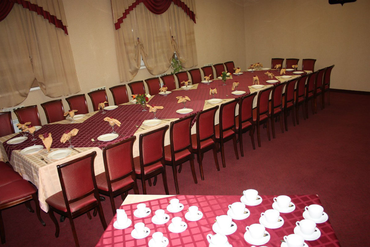 Конференц-зал — Angel Hotel