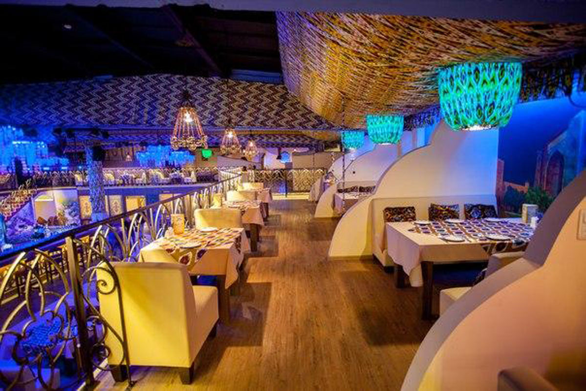 Большой банкетный зал — Восток