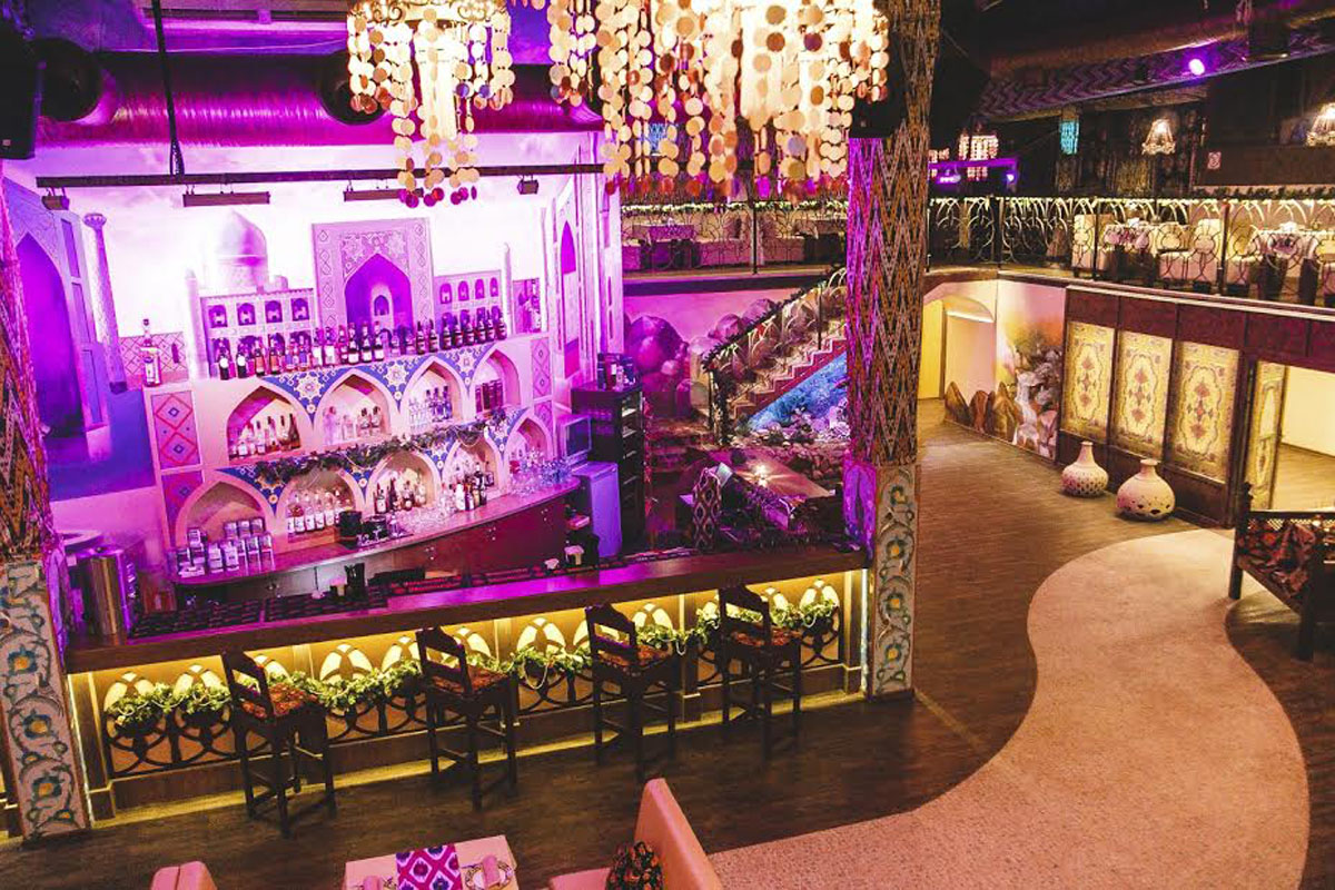 Большой банкетный зал — Восток