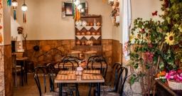 Основной зал — интерьер зала