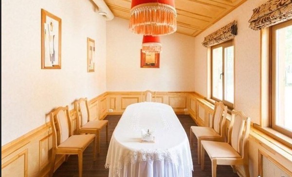 Зал на 10 человек — интерьер зала