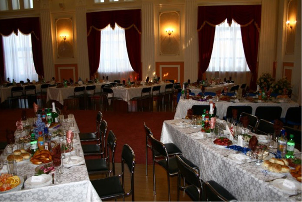 Основной зал — Агат