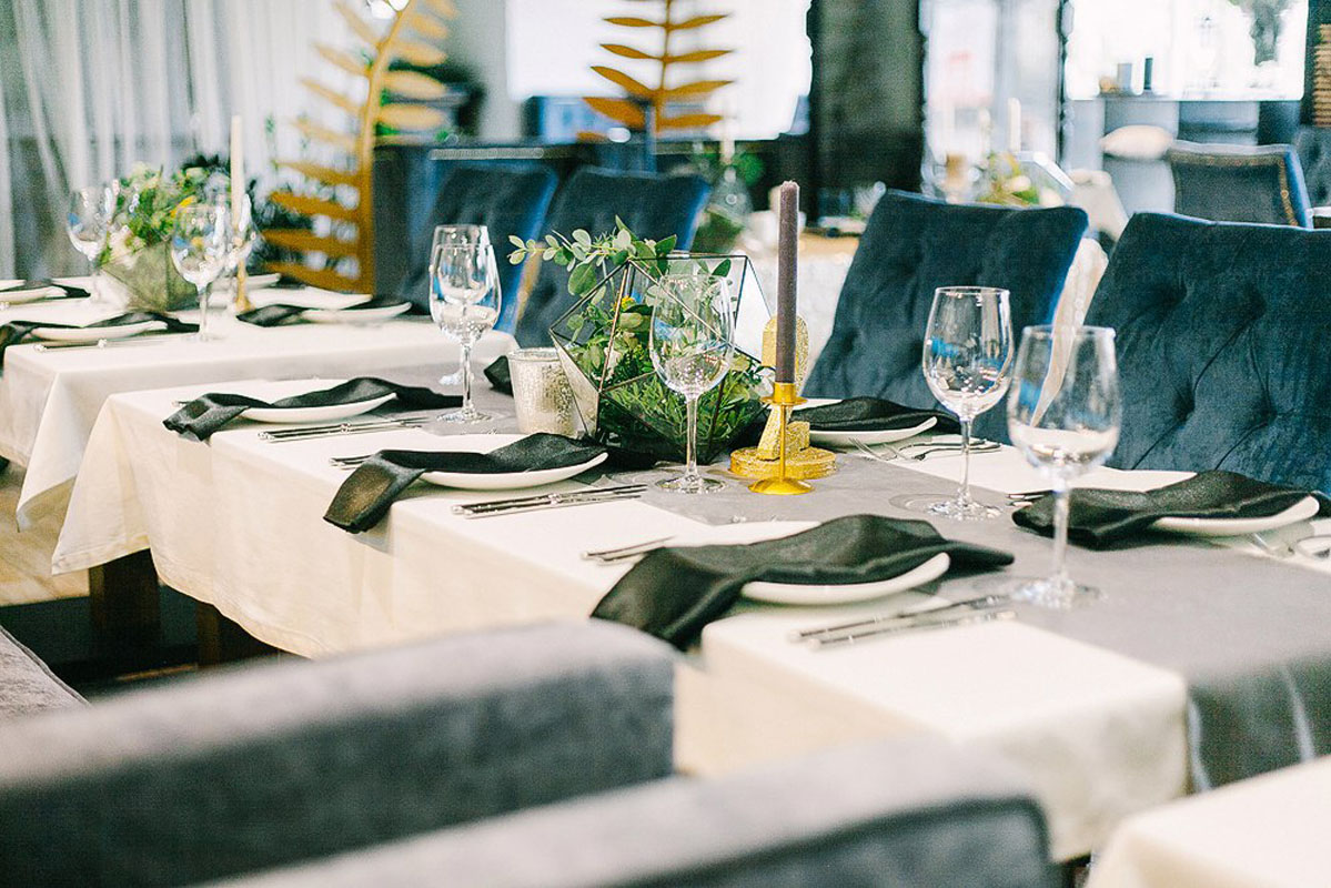 Основной зал — Ресторан Most