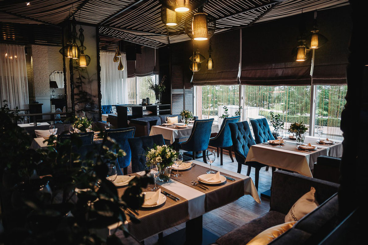 Основной зал — Ресторан Most