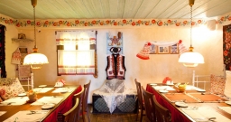 Охотничий — интерьер зала