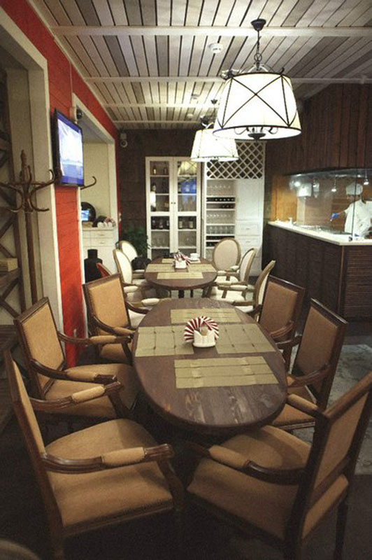 Основной зал — Грузинка Нани