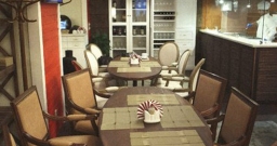 Основной зал