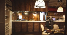 Основной зал