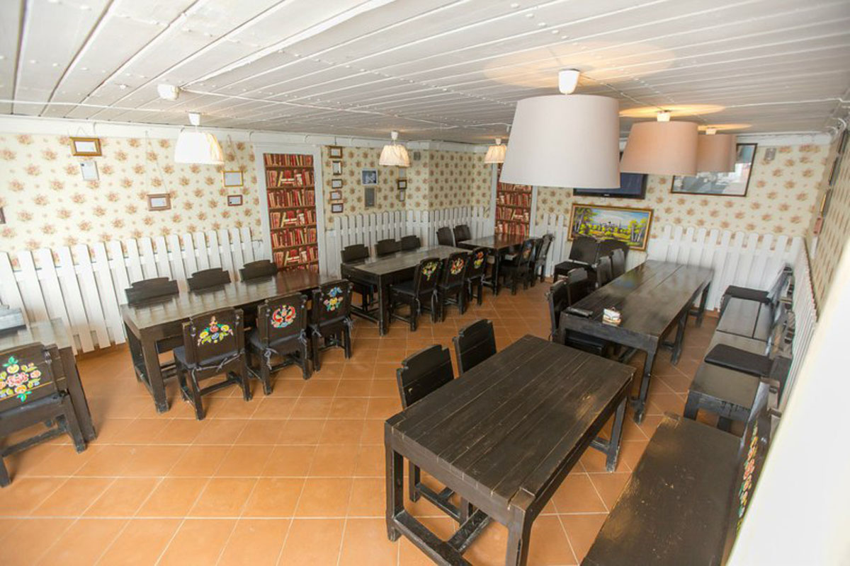 Зал на 1 этаже — Дом Кафе