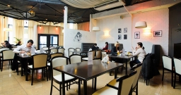 Зал Кафе — интерьер зала