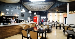 Зал Кафе — подробнее о зале