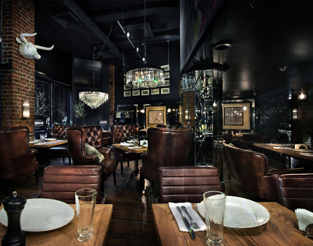 Основной зал — SteakHouse