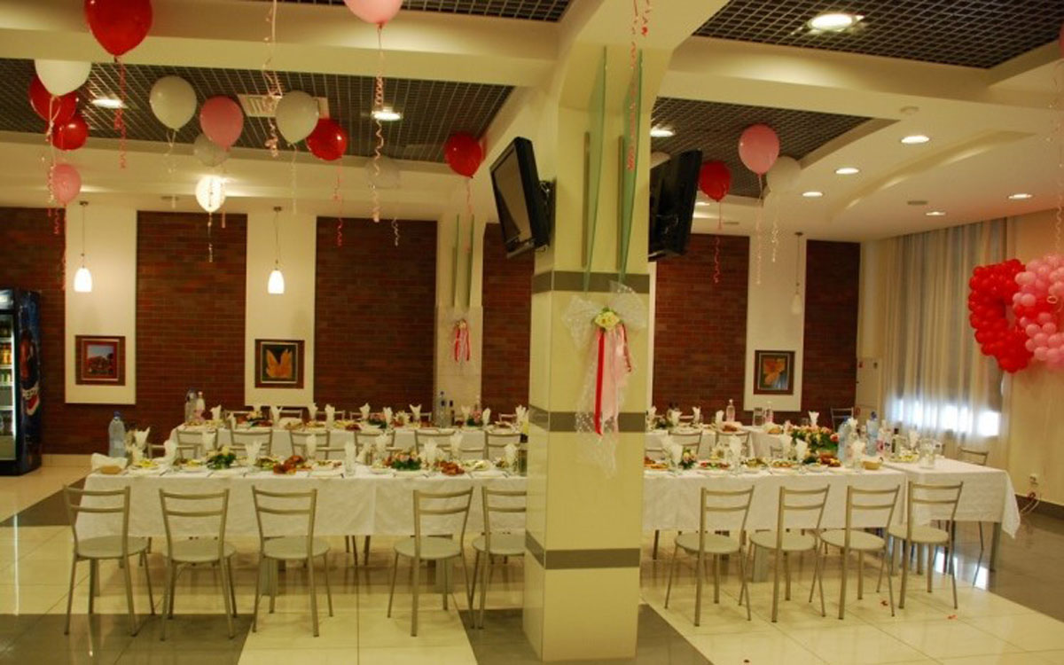 Основной зал — Авангард